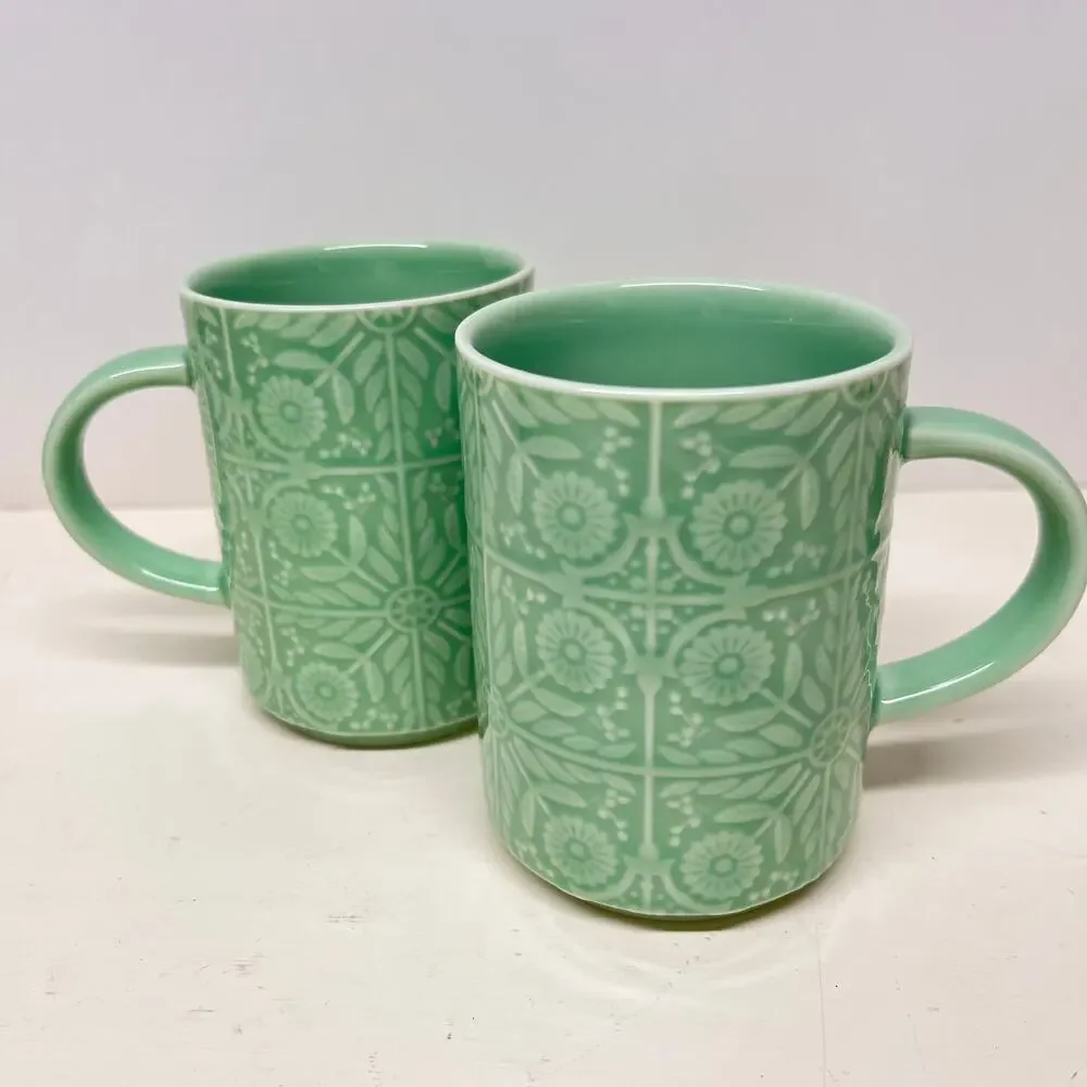 Starbucks Embossed Daisy Floral Ceramic Mug Set of 2